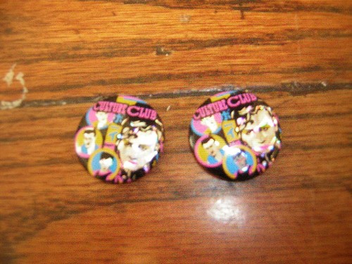 THE CULTURE CLUB BUTTON LOT OF 218 PRISM FUNKY 1984 VINTAGE BOY GEORGE WHOLSALE - Picture 2 of 4