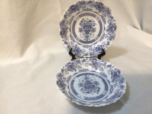 Arcopol Honorine Soup/Cereal Bowls Scalloped Set of 2