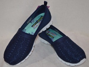 skechers duchess