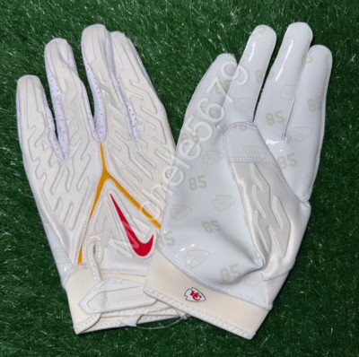 Nike NFL Travis Kelce Chiefs PE Superbad 6 Football Gloves White Size 3XL New