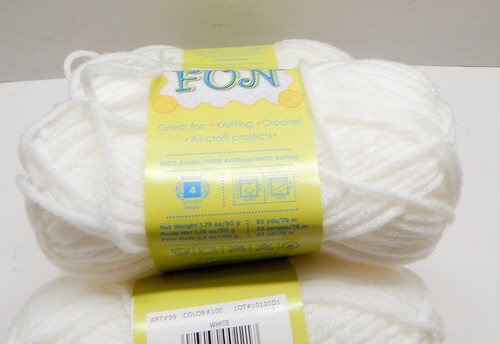 Lote de 6 hilados divertidos blancos marca Lion 1,75 OZ color 100 - Imagen 4 de 7