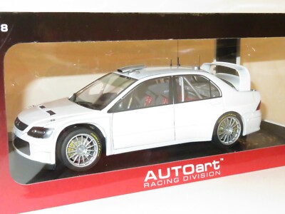 AUTOart 三菱ランサーWRC05(Plain Body Version) 1/18 AUTOart Mitsubishi Lancer WRC 05 White w/ Box From