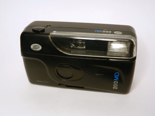 Fully Working - Boots 200 MD 35mm Film Point and Shoot Camera, c8 - Picture 10 of 10