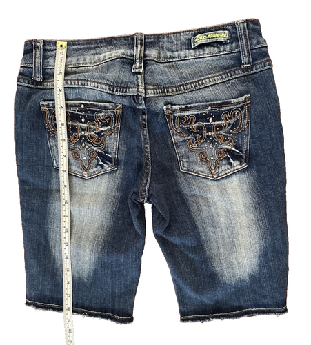 New ZCO Shorts Women’s 7 Denim Rhinestone Embroider Pockets Social Summer Casual - Picture 10 of 15