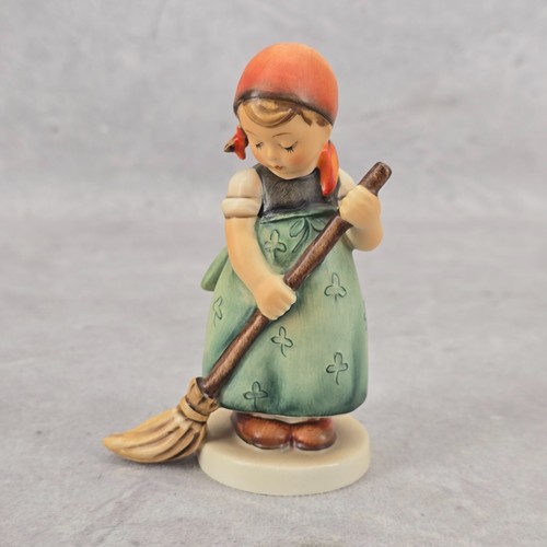 Rare Hummel Goebel Little Sweeper 171 Figurine TMK 2 - 1950 1959 - Picture 2 of 15