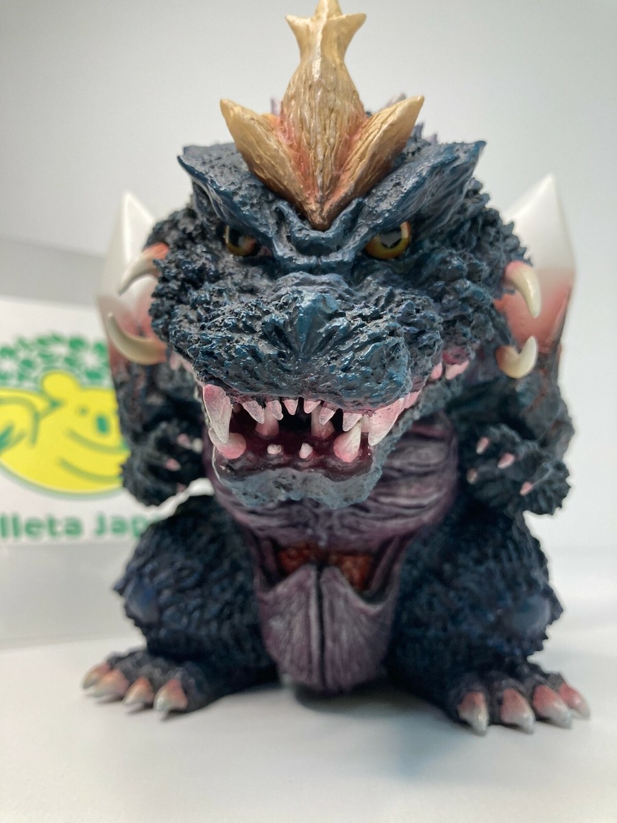 X-PLUS Deforeal Space godzilla 1994 figure from Godzilla vs