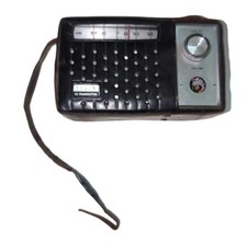 Vintage Elgin Model R1000  10 Transistor AM Radio 1960's Portable AS IS