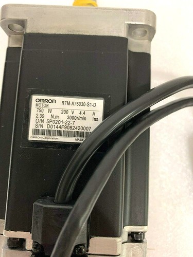 Servomotore OMRON R7M-A75030-S1-D NUOVO - Foto 3 di 5