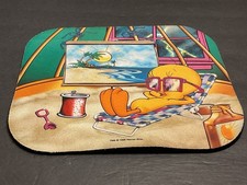 1998-WARNER BROS. LOONEY TUNES TWEETY BIRD RELAXING ON THE BEACH MOUSE PAD
