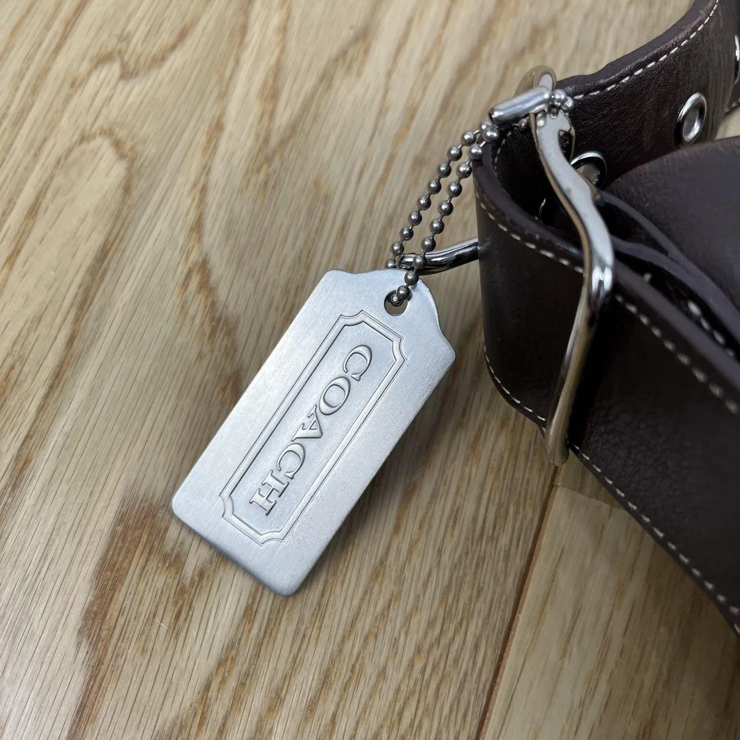 Vecchia borsa a tracolla Coach tipo secchiello pelle marrone scuro come nuova dal Giappone