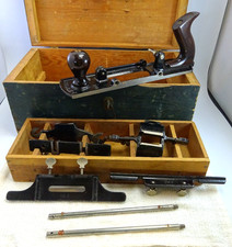 VINTAGE STANLEY No. 193 HAND PLANE w GREEN STORAGE BOX UNASSEMBLED PARTS
