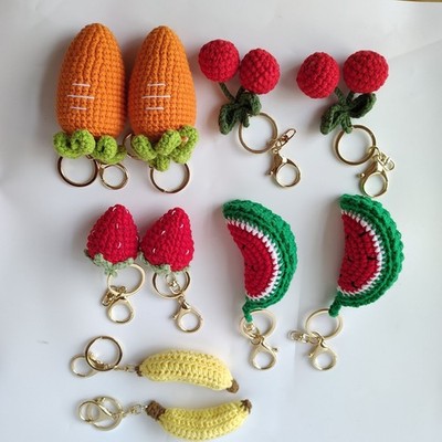Handgefertigte gehäkelte Schlüsselanhänger mit Wassermelone und Erdbeere krea