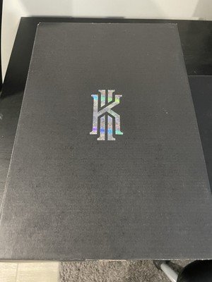 Kyrie Flytrap IV size 12US men s