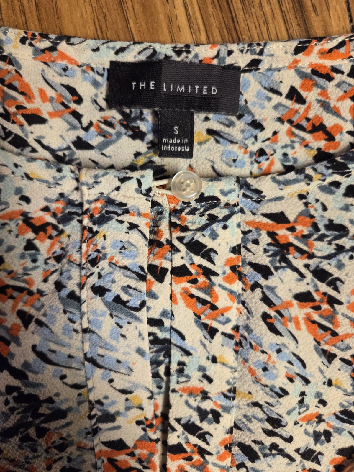 Express Multicolored  Button Down, 3/4 Sleeves, E… - image 5