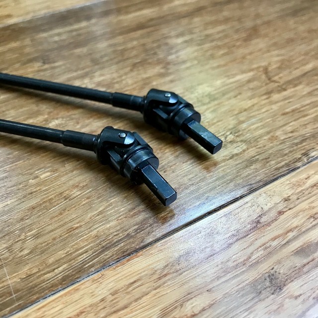 Axial F9 Universal Axle Set (2) Capra 1.9 UTB | eBay