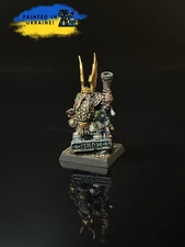 Dwarf Thane with Handgun on Oathstone