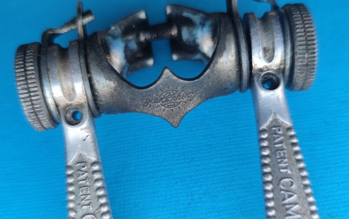 Manettes dérailleurs CAMPAGNOLO VALENTINO Old bike shifter