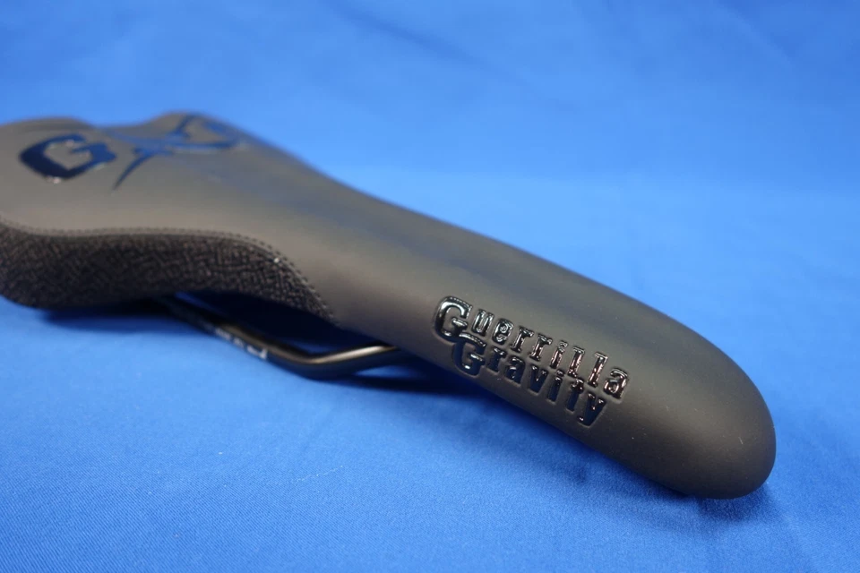 Nuevo sillín de bicicleta de montaña SDG Radar, asiento de bicicleta - negro - rieles de acero Foto 3 de 4