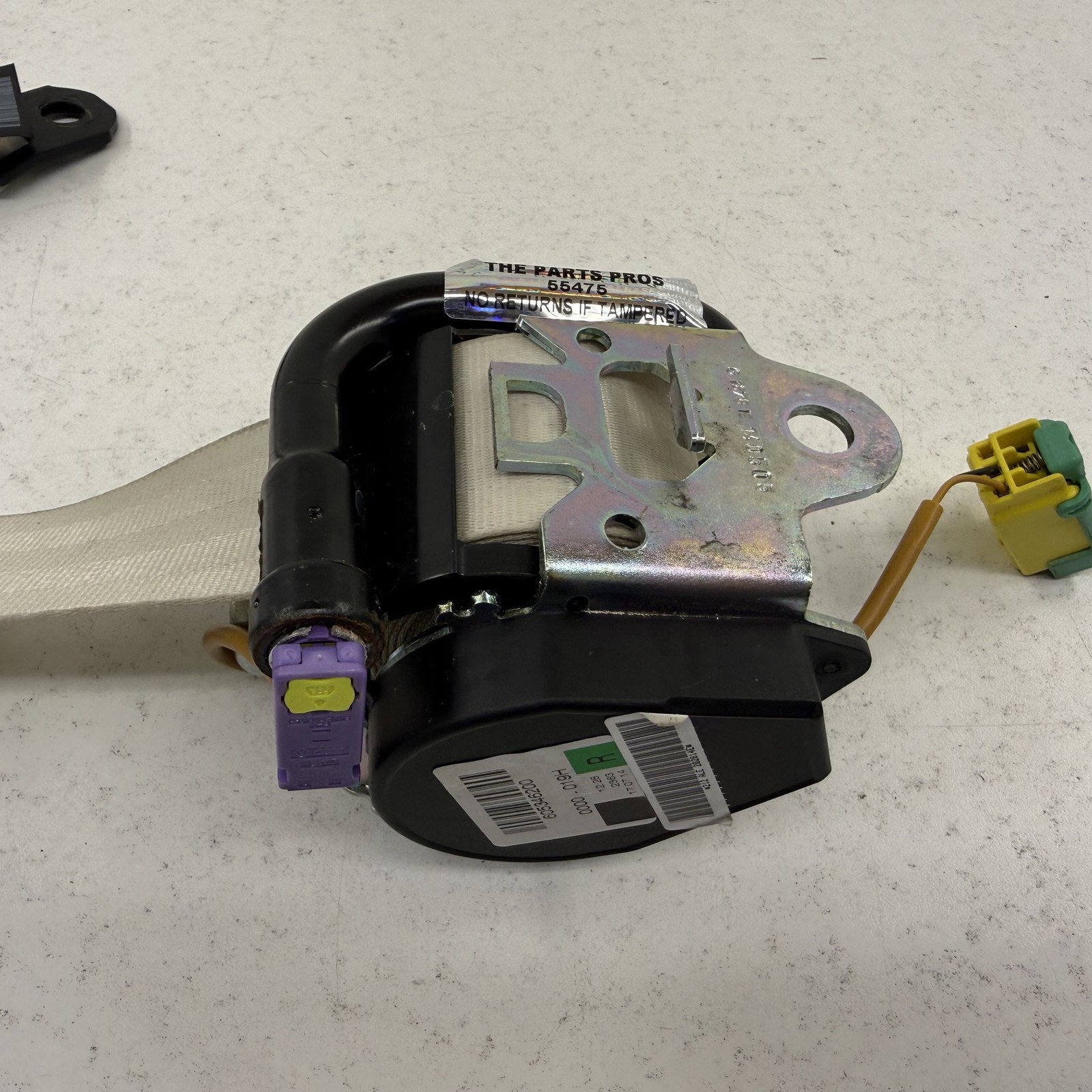 Bentley Flying Spur 2014-2018 Rear Right Seat belt retractor
