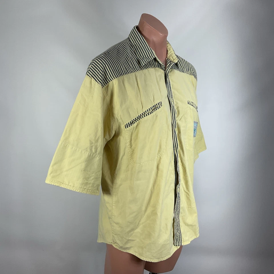 Camisa De Colección Rara Corneta Abotonada Talla Mediana Amarillo Rayas Cuello Diversión en Sol Años 80 Foto 4 de 4