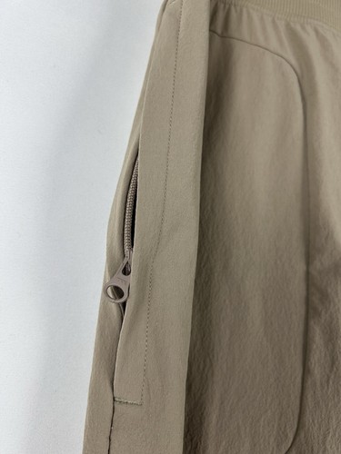 ALO Yoga Co-Op Pant Womens Large Jogger Stretch Lightweight Logo Beige - Picture 14 of 18