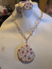 Betsey Johnson Gold Chain Floral Print Seashell Pendant & Matching Earrings Set
