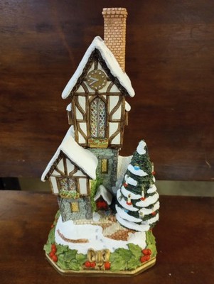 The Christmas-time Clockhouse Premier 1994 David Winter-Winterville Collection