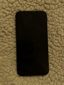 180£ iPhone 13 mini 256GB Schwarz 72% Akku keine Risse nur einige kleinere Kratzer