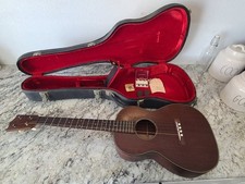 Martin Style 51 Baritone Ukulele with original case  Vintage 