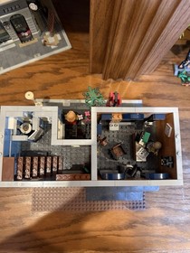 LEGO Creator Expert Modular Buildings Detective's Office 10246 no box or manual