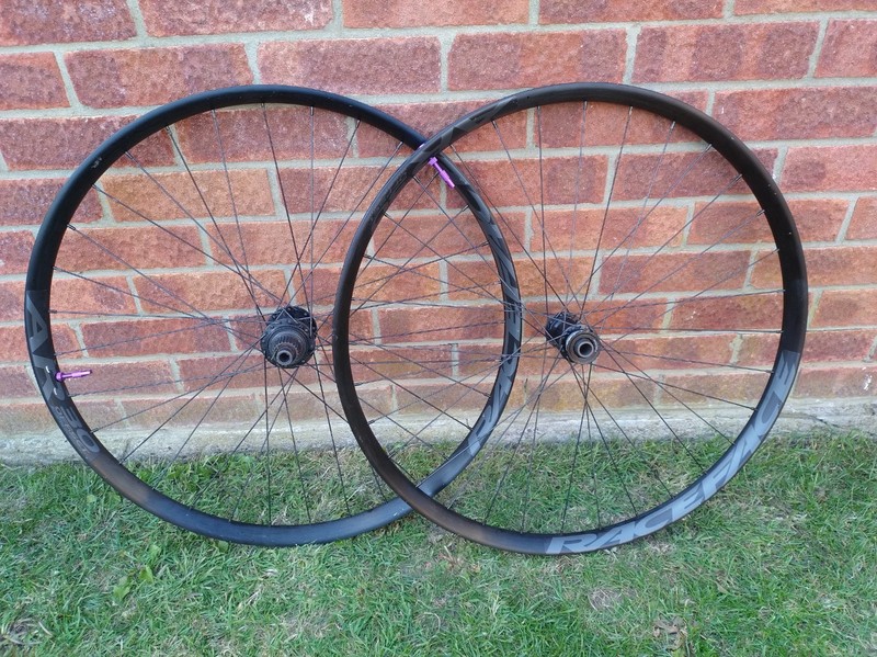 29" Raceface Arc 30 Wheels Shimano Hubs Microspline Centre lock