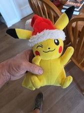Winking Pikachu 8 Christmas Santa Hat Plush Pok mon Tomy