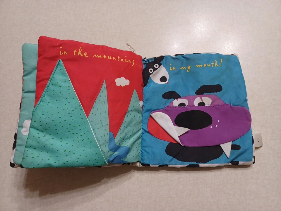 Livro de bebê de pelúcia Manhattan Toy Co Where Is The Bone? - Imagem 4 de 4