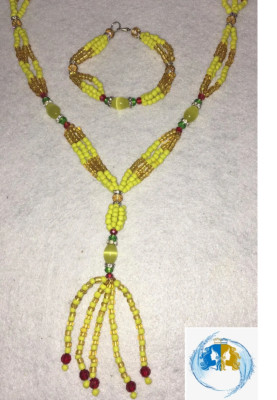 Necklace and bracelet for Oshun Ibu Kole/Eleke y Ilde Ide Idde de Oshun Ibu Kole