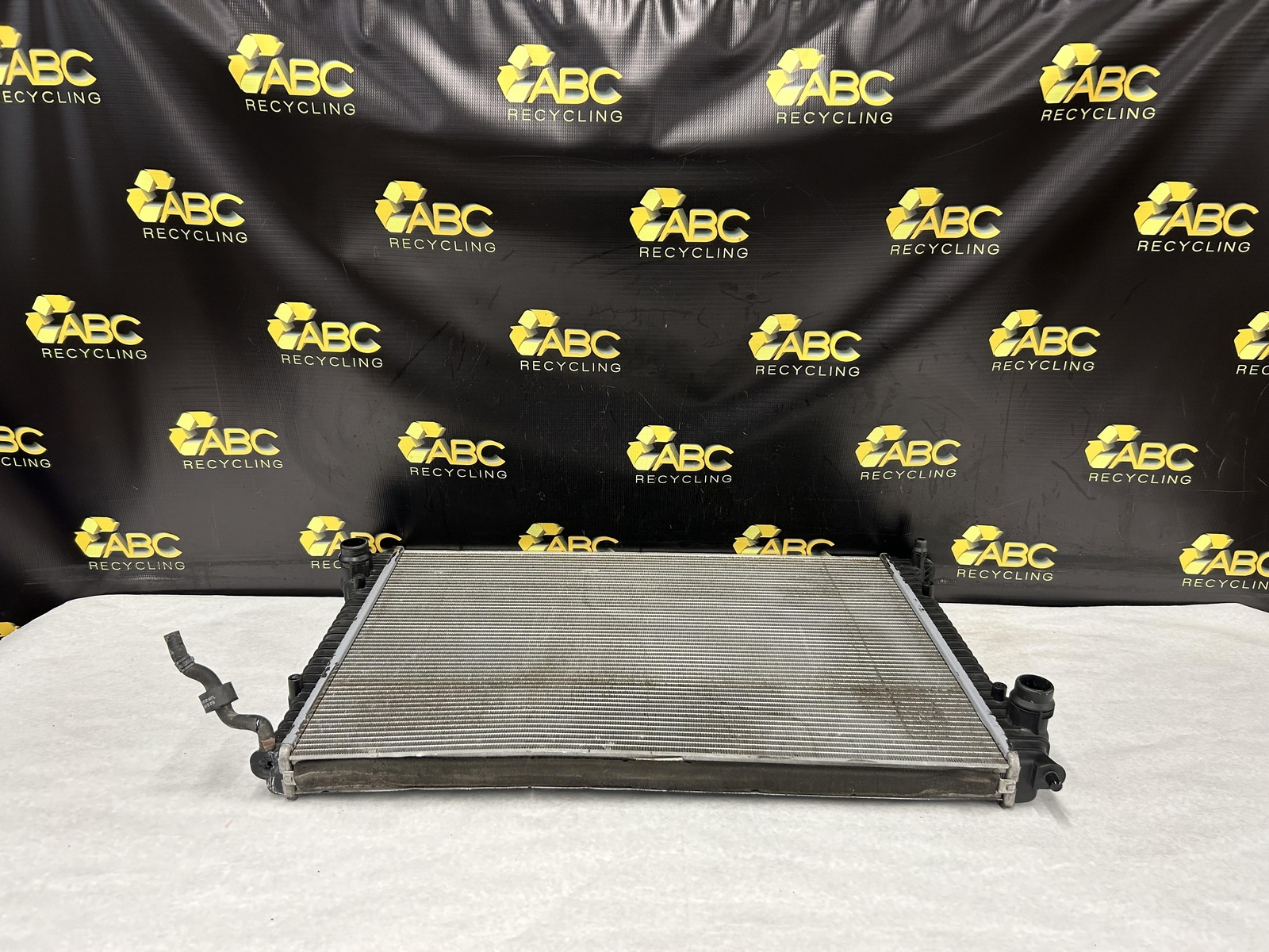 2007 Bentley Flying Spur Radiator Assembly BENTLEY 07 OEM