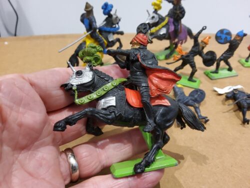 1971 Vintage Britains Deetail Knights Sarcens Medievale Montato Fanteria Figure - Foto 6 di 10