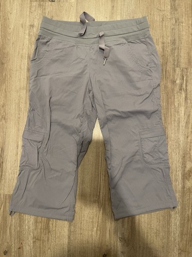 Lululemon Studio•Camp Crop Pants Womens•Fossil -Light Grey•Size 8 - Picture 6 of 6