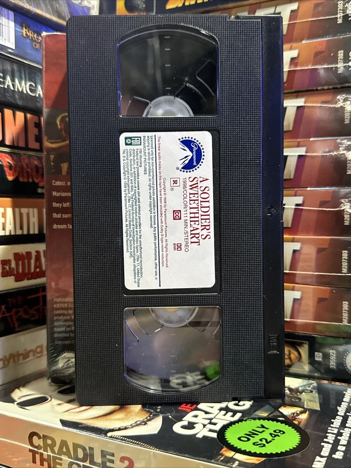 RARE A Soldier’s Sweetheart (1998) VHS, Skeet Ulrich, Kiefer Sutherland - Image 3 of 3