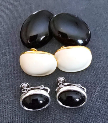 Very Nice 3pr Napier Earrings