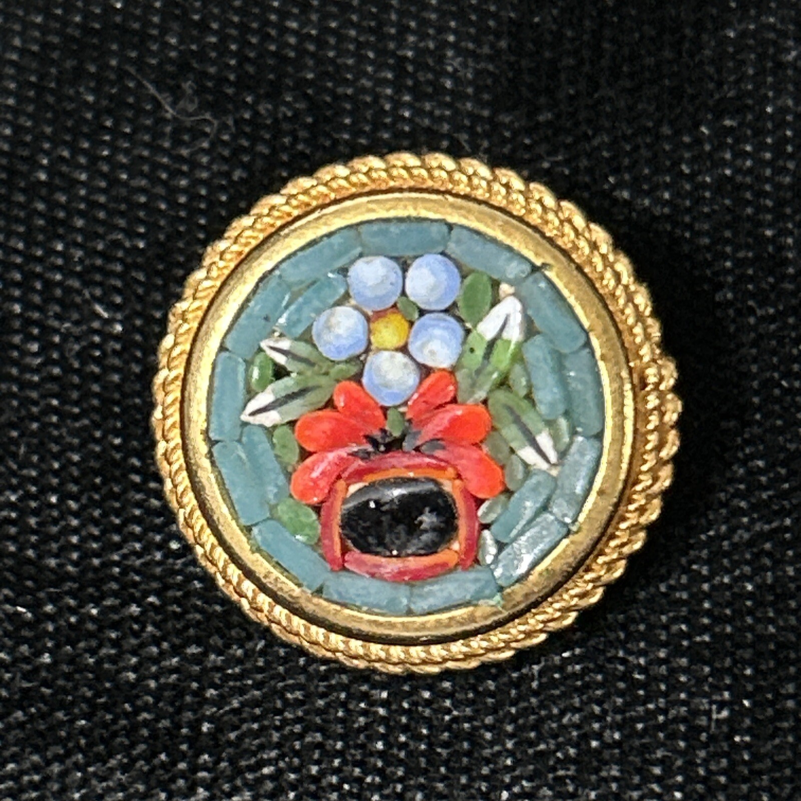 Picture 2 of 5