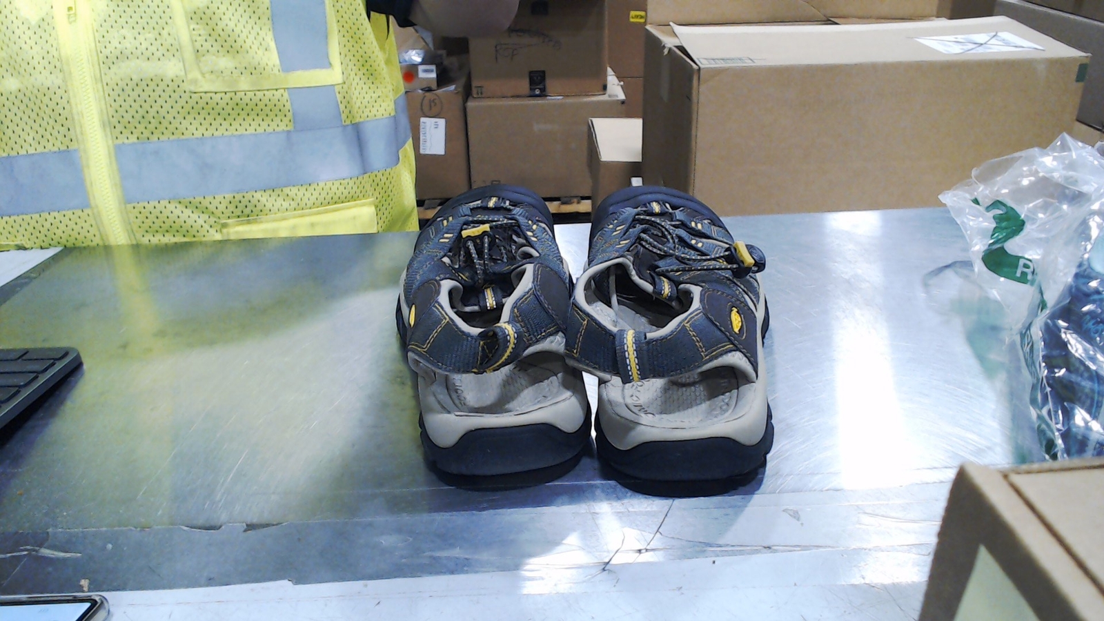 LikeNew_Sandali uomo Keen Newport H2 punta chiusa acqua _corvo alluminio_9