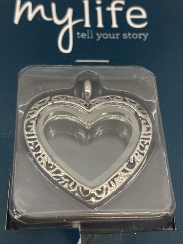 Hildie & Jo My Life Heart Pendant Really Cute Piece - Picture 2 of 2