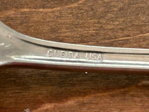 Lote de 7 cubiertos de acero inoxidable Oneida USA Bancroft tenedor/cuchillos - Imagen 4 de 4
