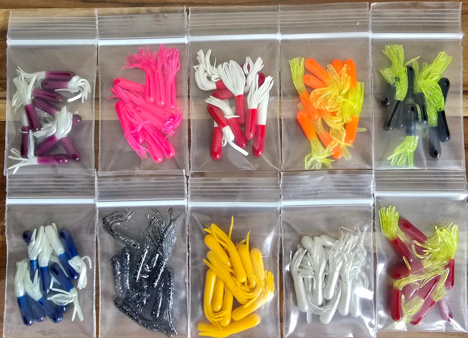 Kingfisher Tackle Pro Crappie Bundle Kit Tubes-Jig Heads-Crappie Jigs-Bag-Specks - Image 2