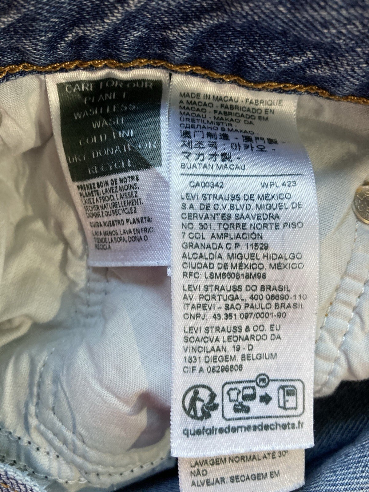 Levis Baggy Dad Jeans size 28 Baggy Light Wash Mid Rise Distressed 80 90s Grunge thumbnail 13