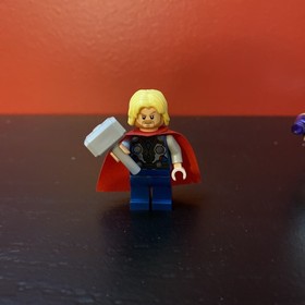 LEGO 6868 Marvel Super superheroes 2012 LOKI CHITAURI THOR CAPTAIN AMERICA ONLY