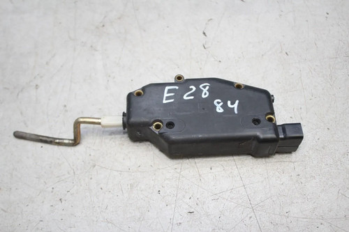 1x ZV Station motor centrale vergrendeling tankklep 5126 1373006 BMW 5er E28 Bj. - Afbeelding 1 van 5