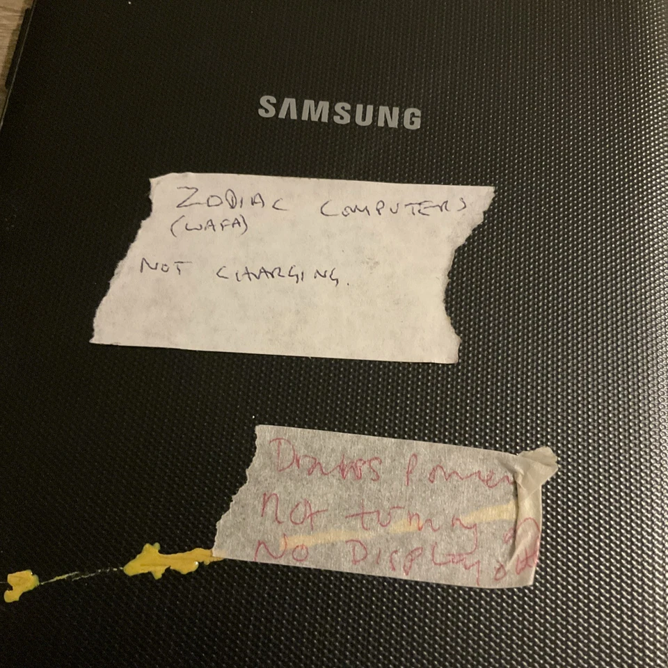 Samsung Galaxy Tab E SM-T560 9.6 Inch Android Tablet - Black Faulty - Image 4 of 4