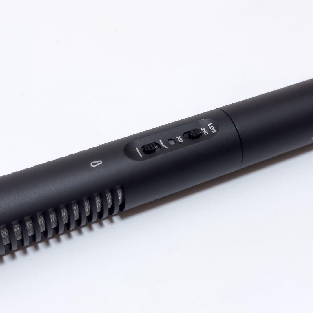 Sennheiser MKE600 Camcorder Shotgun Microphone with Cables +Dead