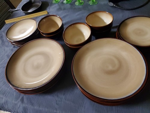 5) Sango Nova Brown 7 7/8" Salad Plates 4933 *10 Available* VG* - Picture 7 of 7